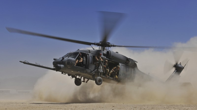 MH-60G, Sikorsky, HH-60G, Pave Hawk, combat search, rescue helicopter, MEDEVAC, USA Army, landing, dust (horizontal)