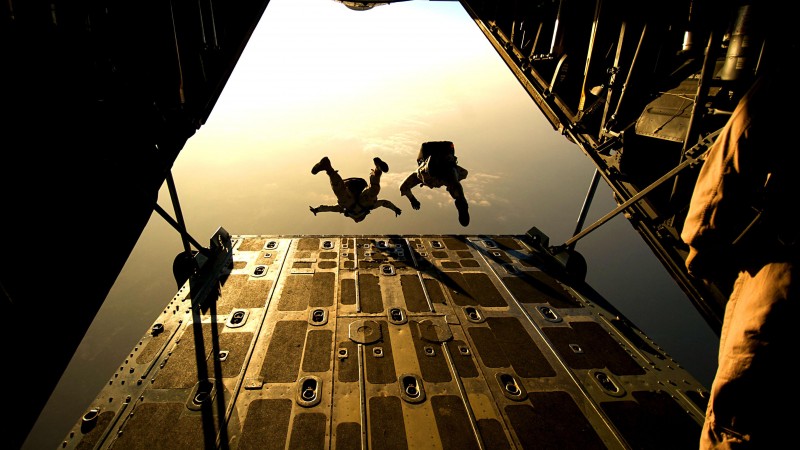 landing force, airlift delivery, soldier, parachute, military, aircraft, sky (horizontal)