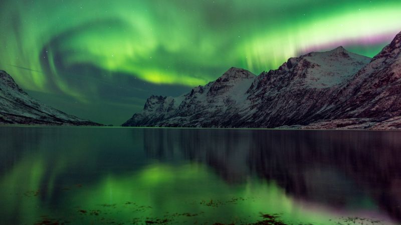 Aurora Borealis, 5k, 4k wallpaper, Abisko, Sweden, tourism, travel, green, lake, National Park (horizontal)