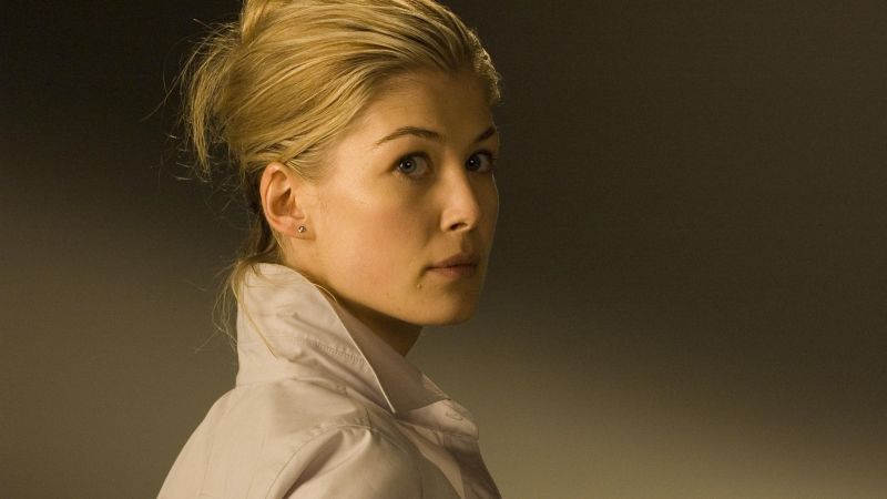 Rosamund Pike, gone Die Another Day, dress, black and white (horizontal)