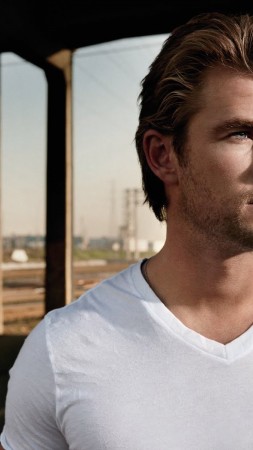 Chris Hemsworth, Thor, Avengers, Thor: The Dark World (vertical)