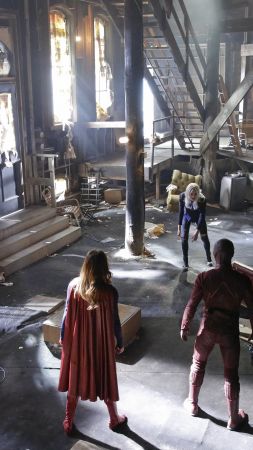 The Flash, Supergirl, Crossover, Grant Gustin, Melissa Benoist, Best TV Series (vertical)