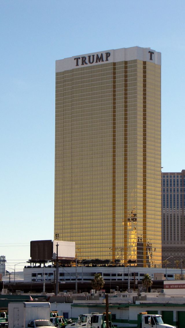 TRUMP, hotel, Las Vegas, USA (vertical)