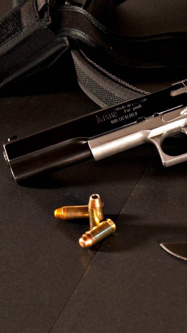 Peters Stahl, pistol, custom, .45, ACP, Colt M1911, Pohl Force, Alpha 2, knife (vertical)