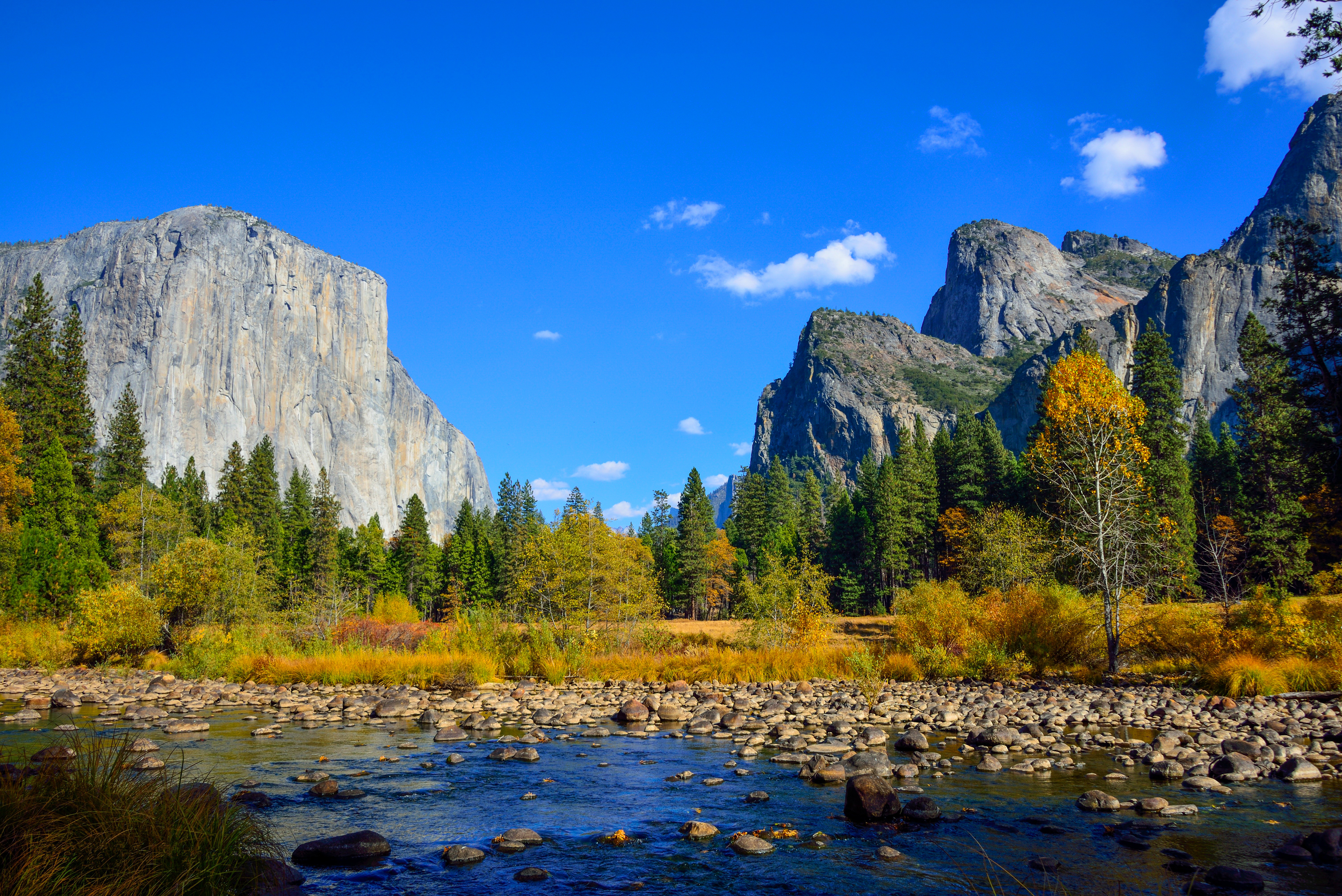 OS: Yosemite, 5k wallpapers