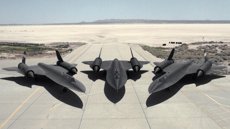SR-71, Lockheed, Blackbird, jet, plane, aircraft, runway, U.S. Air Force (horizontal)