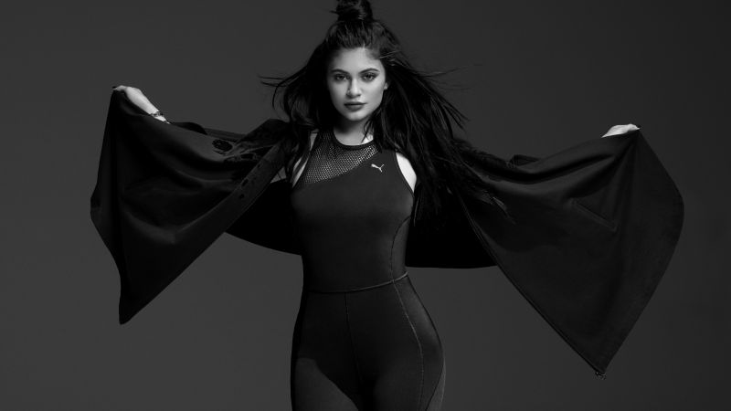 Kylie Jenner, Puma, black, 6K (horizontal)