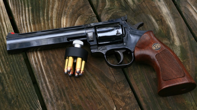 Dan Wesson, revolver, DWA, custom, DW, .357, Magnum, speedloader, wooden flooring (horizontal)
