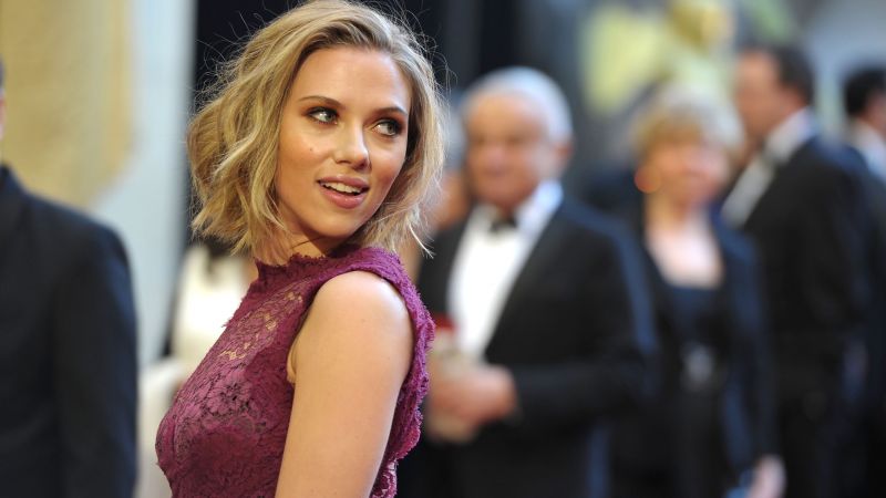 Scarlett Johansson, Most Popular Celebs in 2015, Actress, blonde, lips, portrait (horizontal)