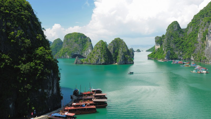 Ha Long Bay, 5k, 4k wallpaper, 8k, Halong Bay, Vietnam, mountains, cruise, travel, rest, boat, river (horizontal)