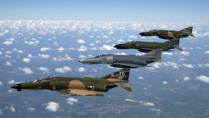 McDonnell Douglas F-4 Phantom II, F 4, fighter-bomber, Phantom 2, US Air Force, fighter (horizontal)