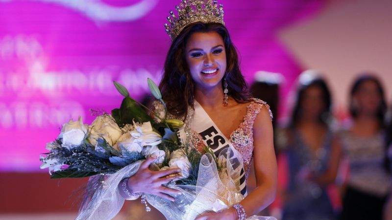 Clarissa Molina, Miss universe 2015, Miss Dominican Republic, Beauty Pageant, model (horizontal)