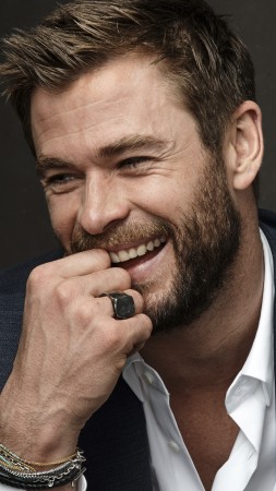 Chris Hemsworth, photo, 5k (vertical)