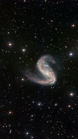 Messier 106, stars, 5k (vertical)