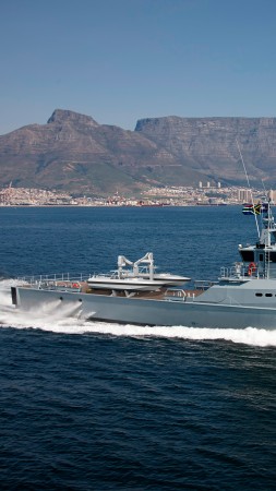 Damen, FCS 5009, patrol vessel, DSCT, South Africa, high-speed, South African Navy (vertical)