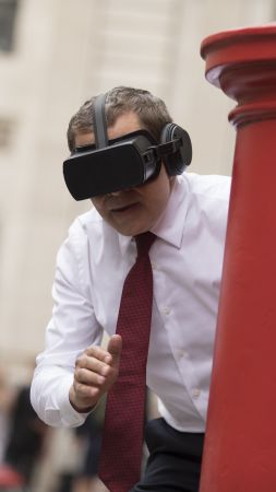 Johnny English Strikes Again, Rowan Atkinson, VR, 4k (vertical)