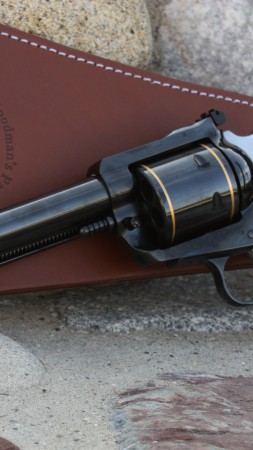 Ruger Super Blackhawk .44 Magnum, revolver, review (vertical)