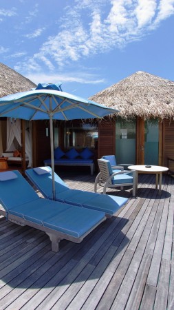 Anantara Kihavah Resort, Maldives, Best Hotels of 2017, Best Beaches in the World, tourism, travel, resort, vacation, sunbed (vertical)