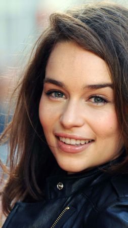 Emilia Clarke, Most Popular Celebs, actress, brunette (vertical)