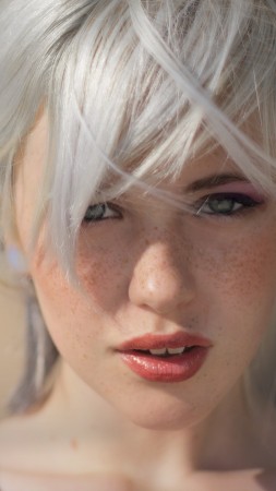 Devon Jade, model, blonde (vertical)