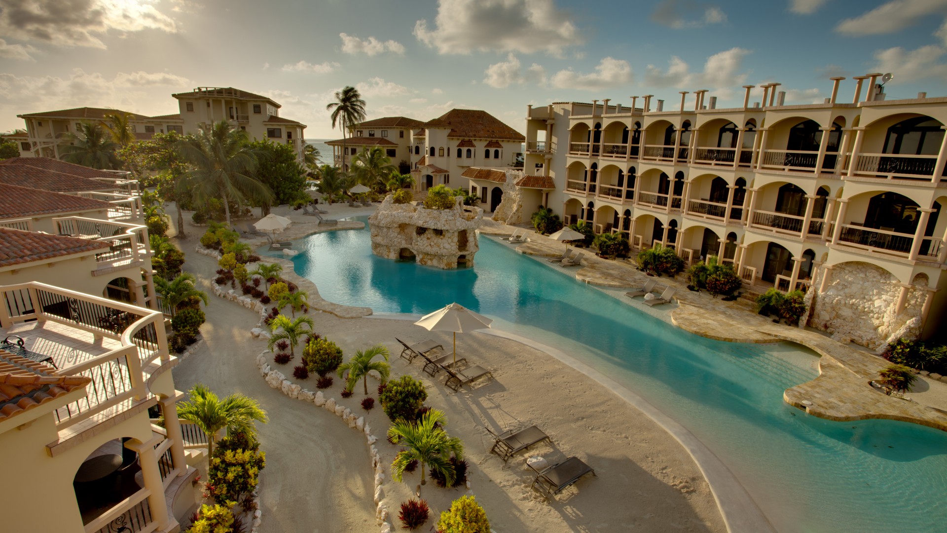 Belize, San Pedro, Hotel, pool, resort, sky, sun, travel, vacation, booking, sunbed (horizontal)