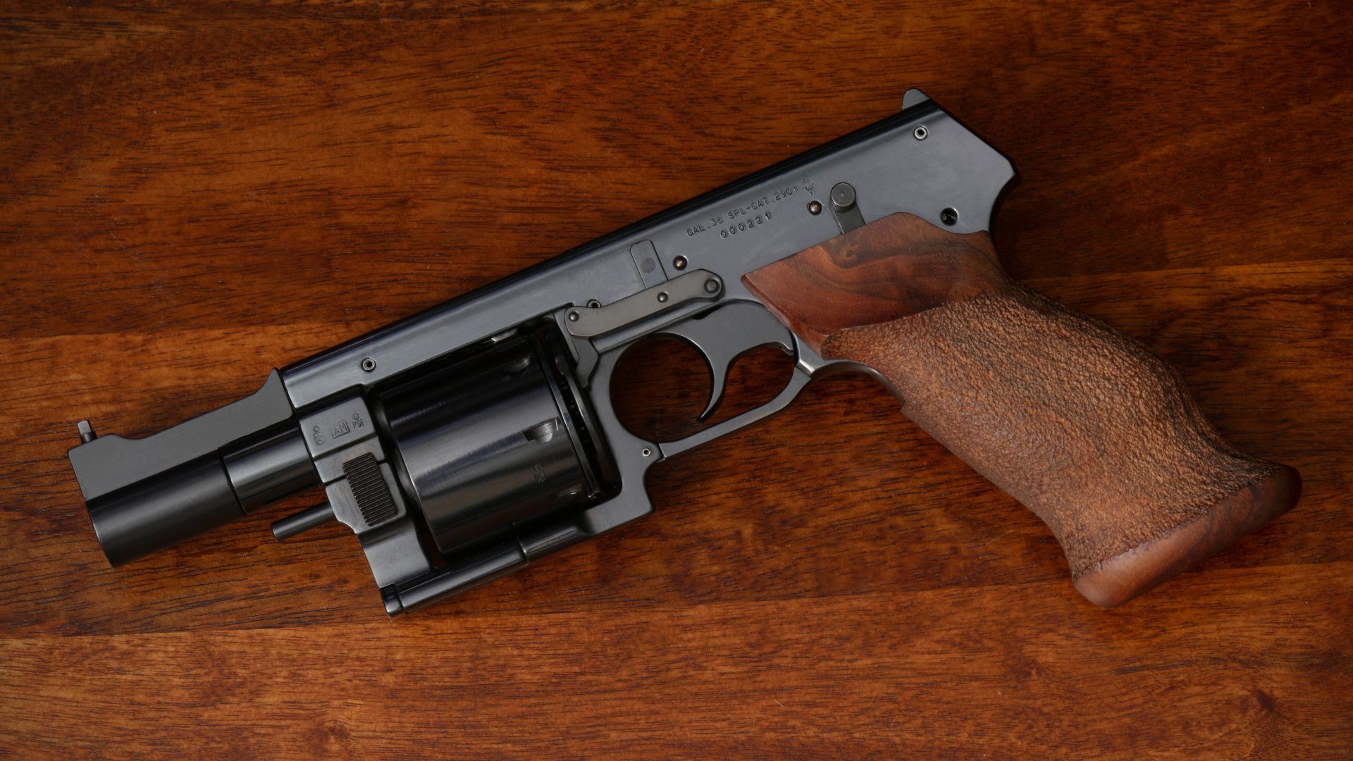 Mateba MTR-8, revolver, unique weapon (horizontal)