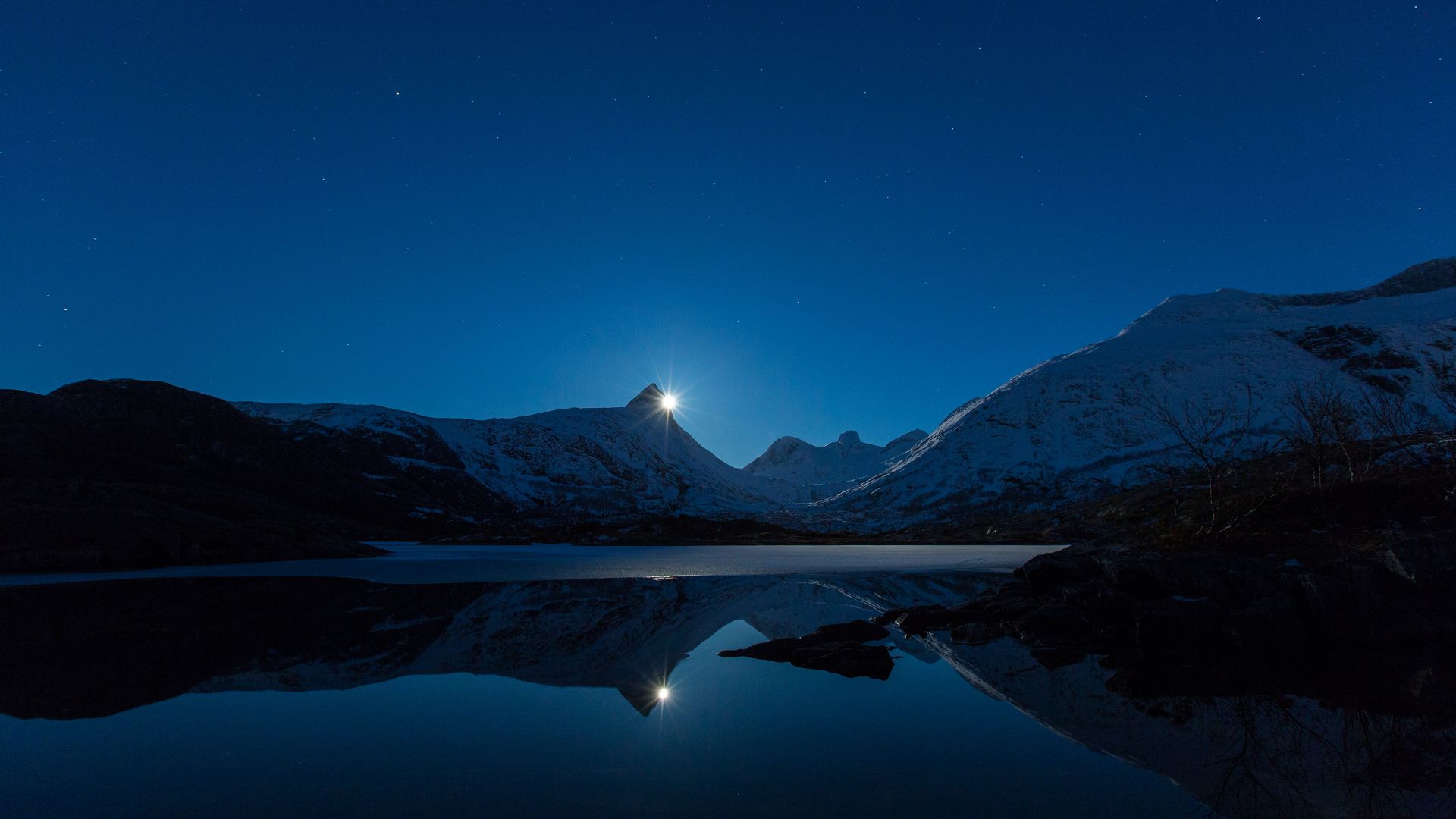 night, mountains, lake, 4k (horizontal)