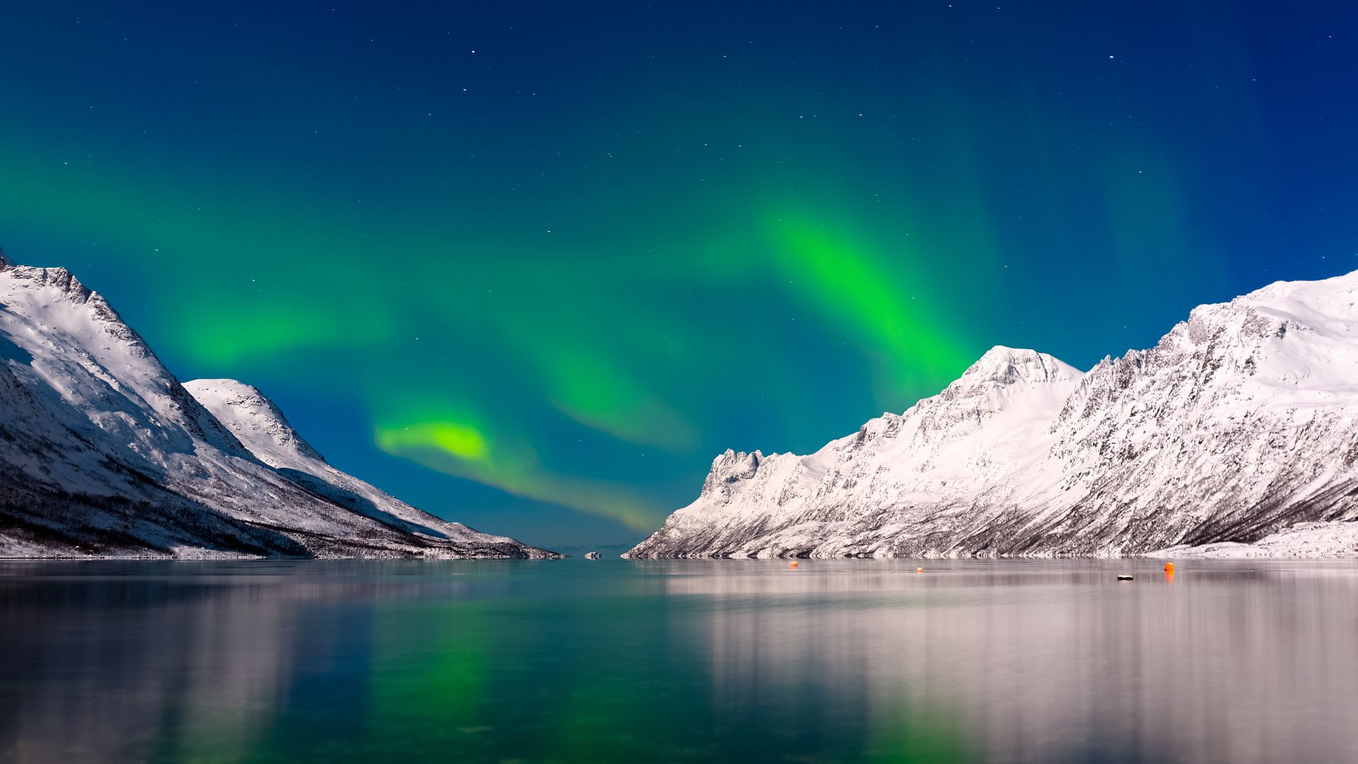 Aurora Borealis, sky, winter, mountains, lake, 4k (horizontal)