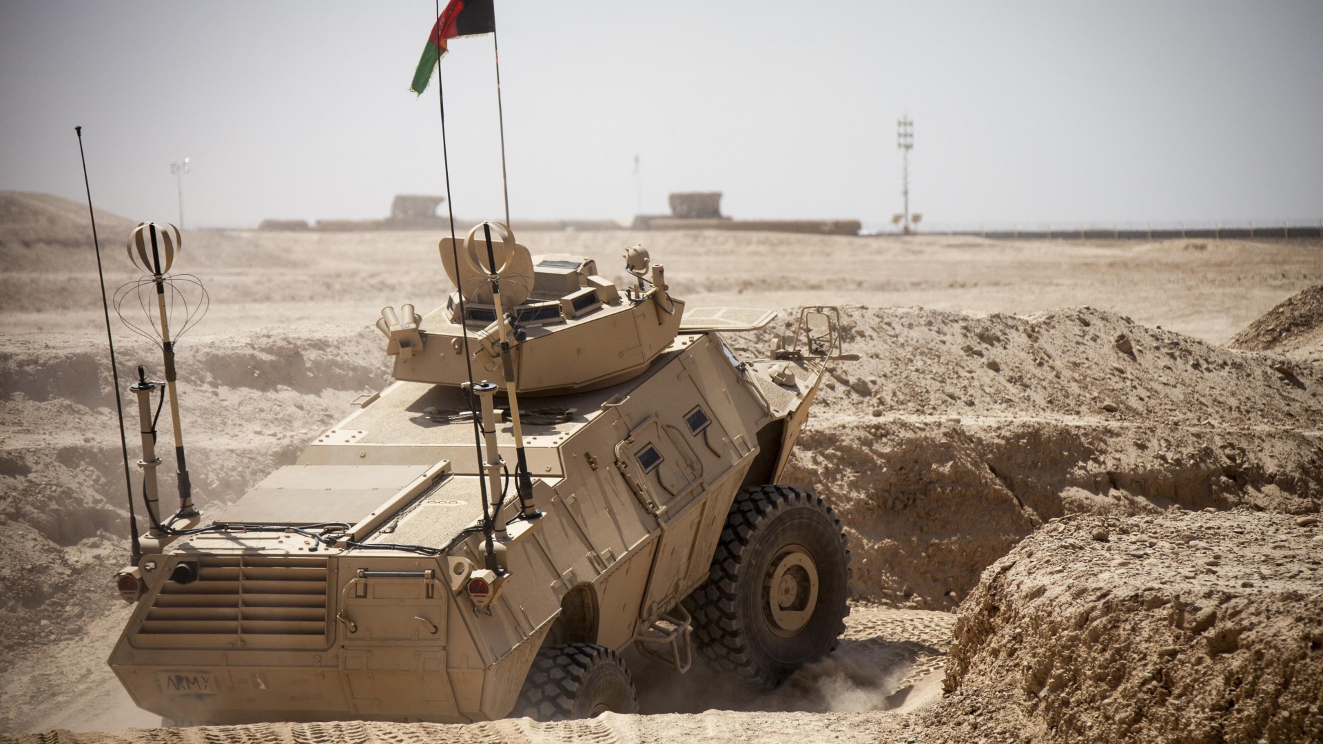 MSFV, Mobile Strike Force Vehicle, M1117, ASV, U.S. Army, desert (horizontal)