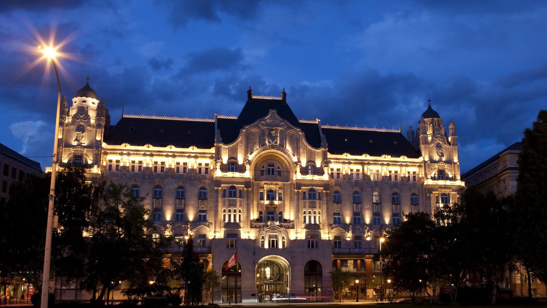Four Seasons Hotel Gresham Palace, Budapest, Best Hotels of 2017, tourism, travel, vacation, resort (horizontal)