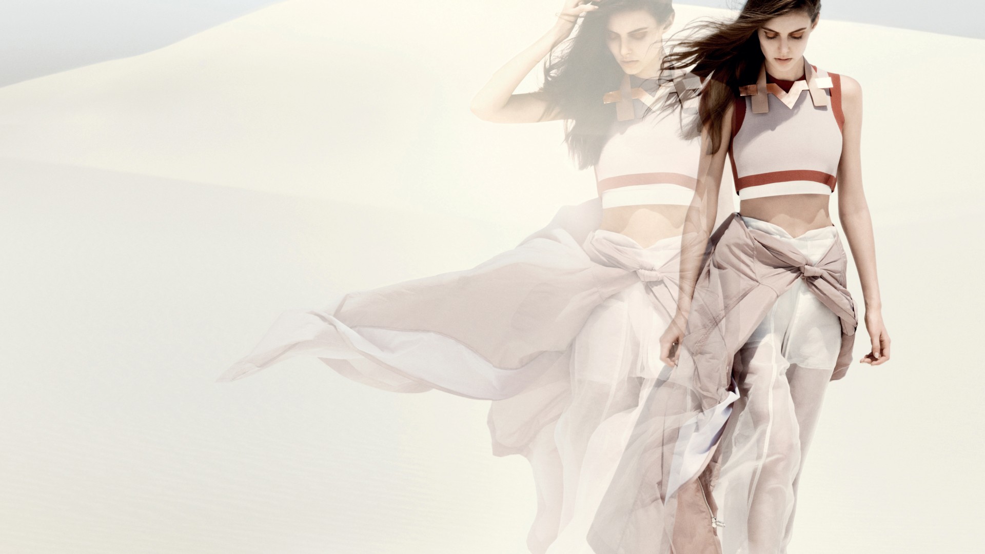Auguste Abeliunaite, Top Fashion Models 2015, model, white dress, sand, wind (horizontal)