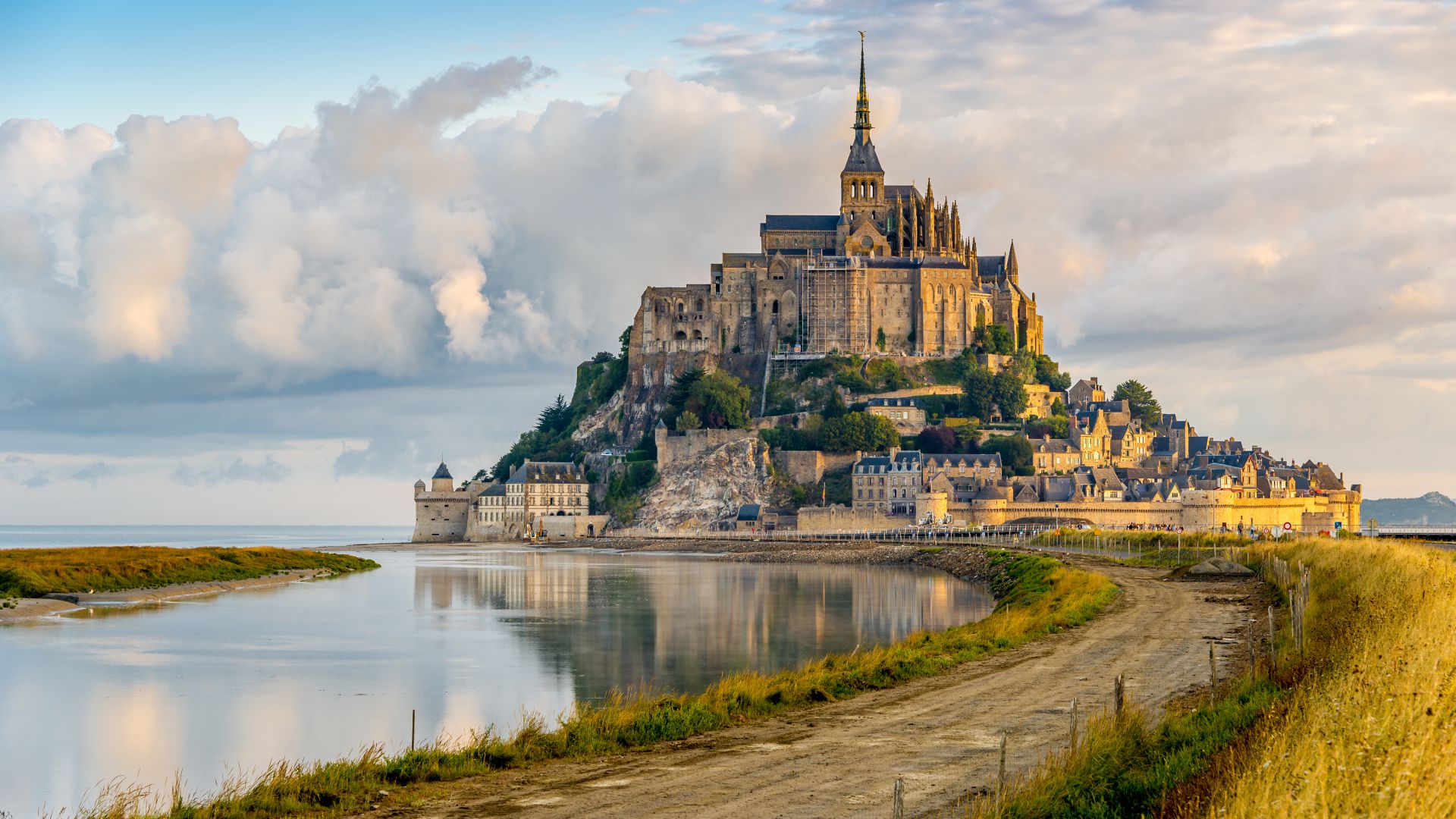 Mont Saint Michel, France, Town-Castle Tourism, Travel (horizontal)