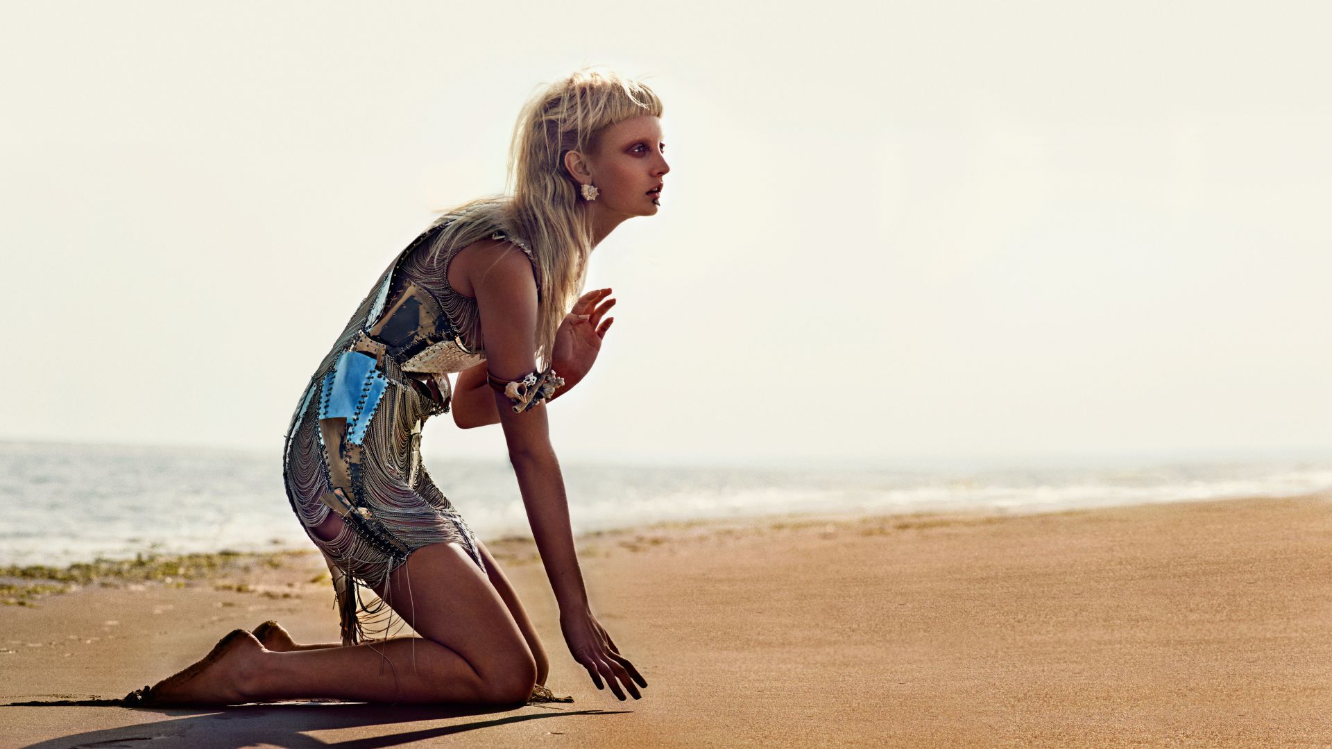 Codie Young, Top Fashion Models, model, blonde, beach (horizontal)
