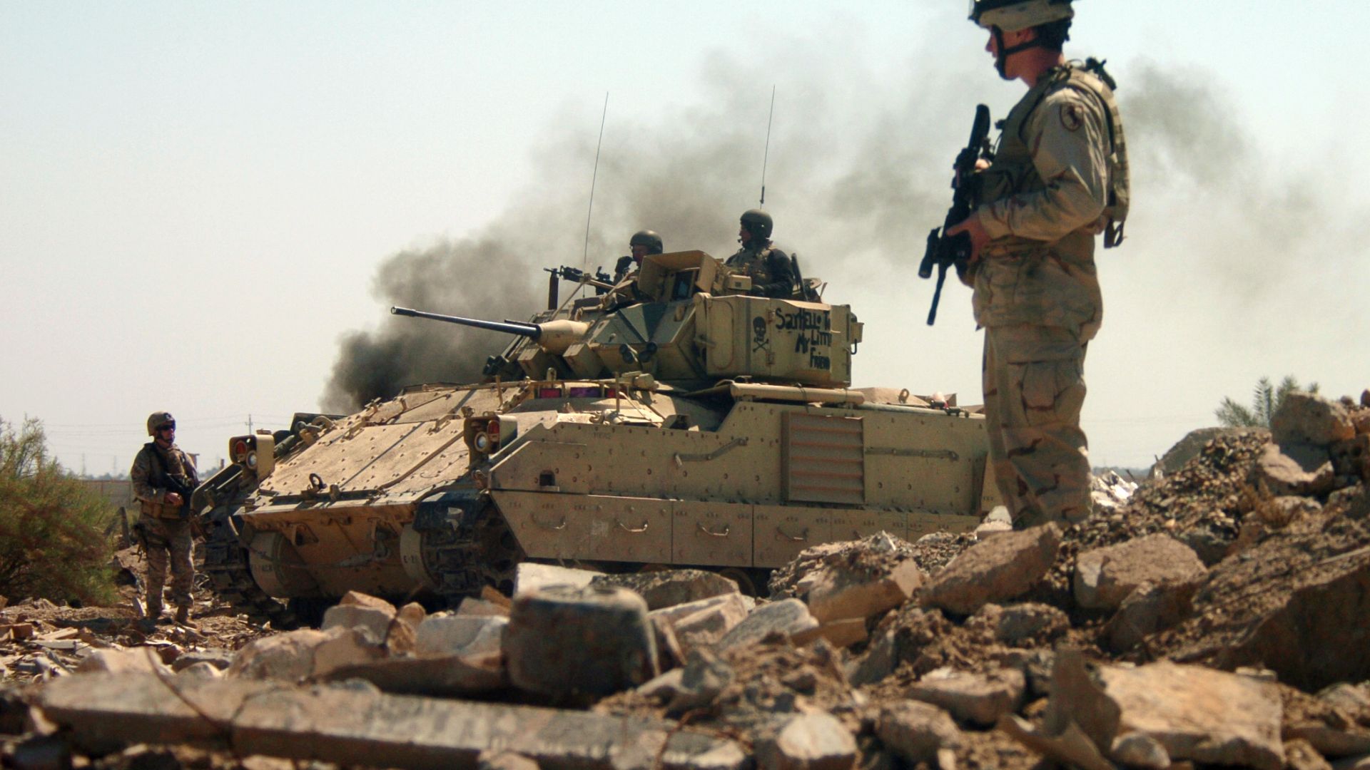 M3A2 Bradley, fighting vehicle, Iraq, U.S. Army (horizontal)