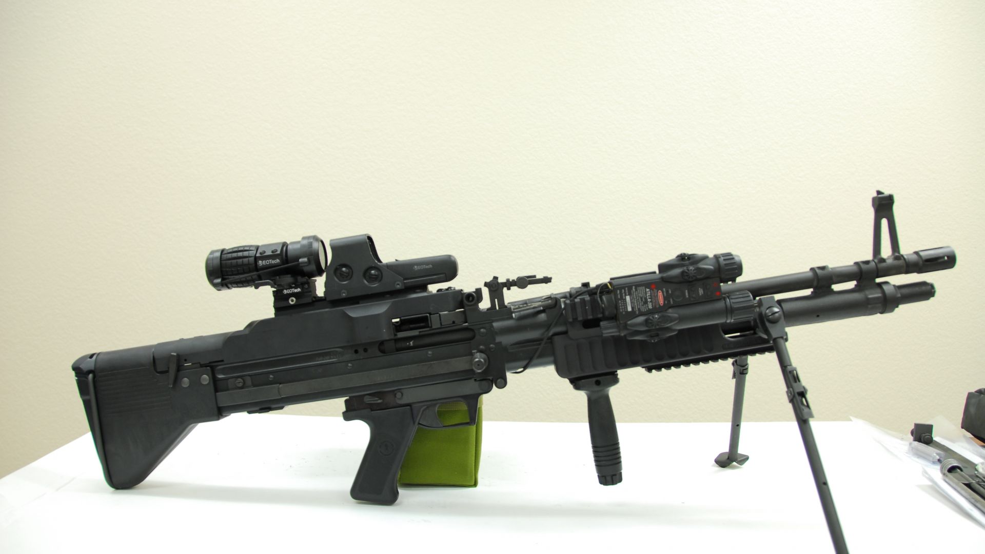 M60, machine gun (horizontal)