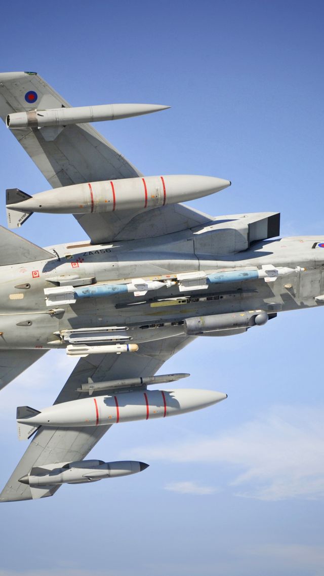Panavia Tornado GR.4, fighter aircraft, British Air Force (vertical)