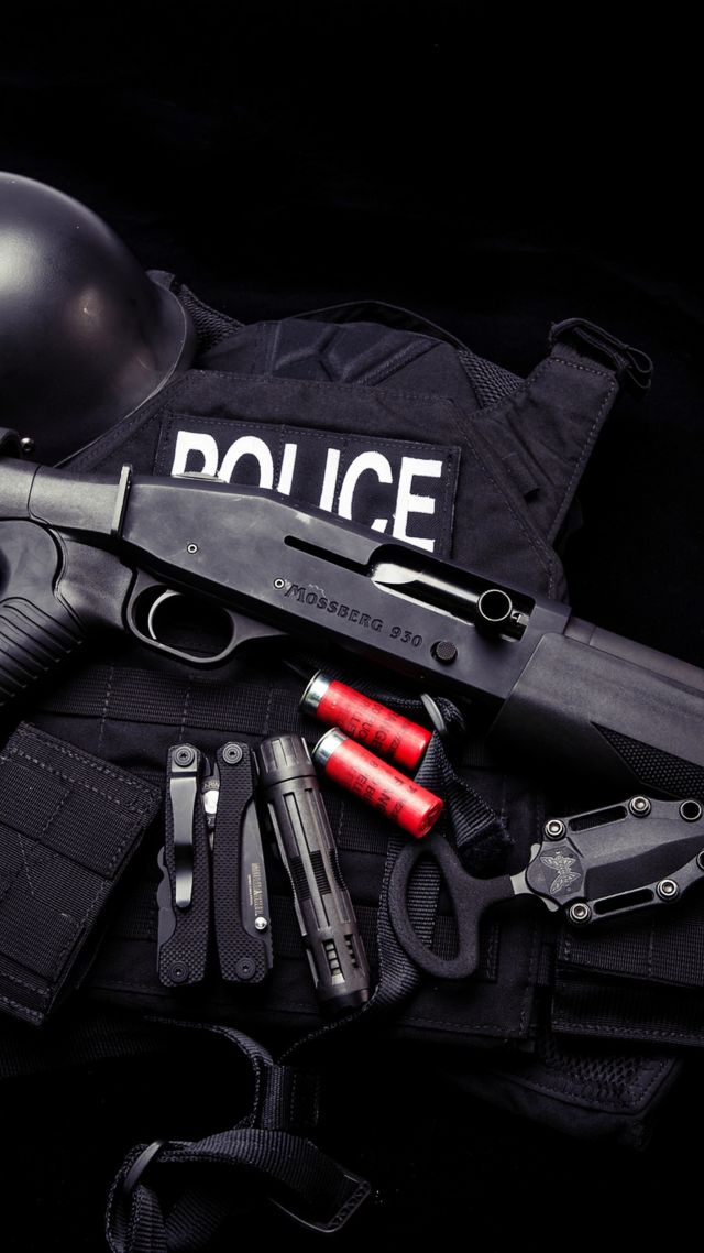 Mossberg 930, shotgun, police, knife, uniform, Ammunition (vertical)