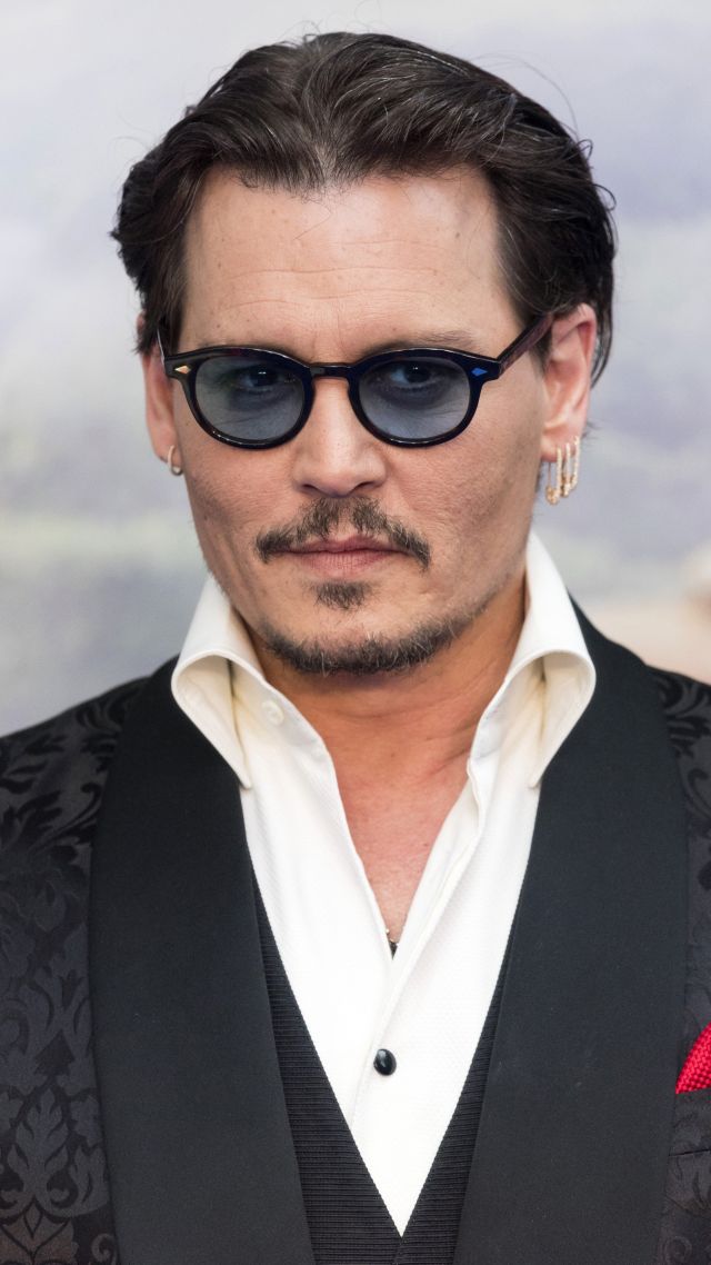 Johnny Depp, photo, 6k (vertical)