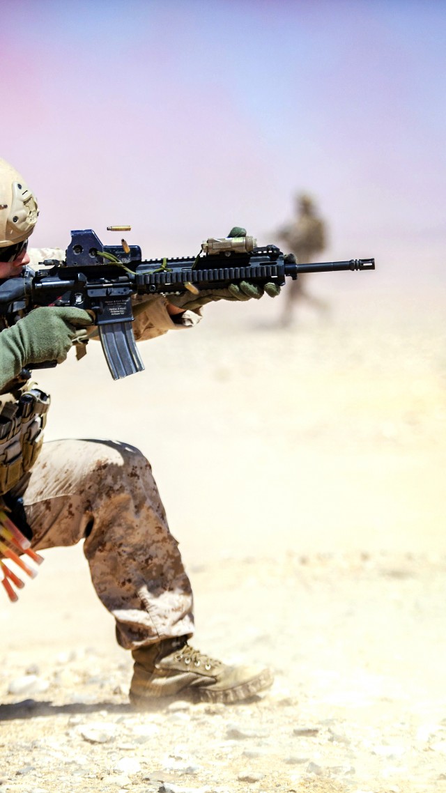 M4, carbine, assault rifle, U.S. Army, soldier, Iraqi, desert, firing (vertical)