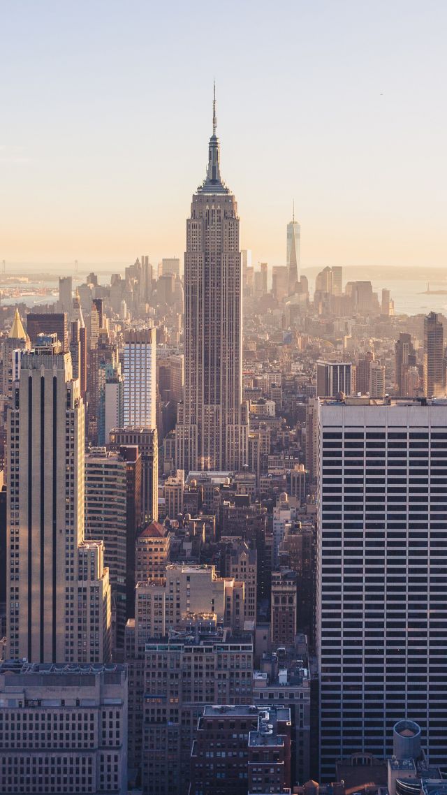 New York, NY, USA, 4K (vertical)