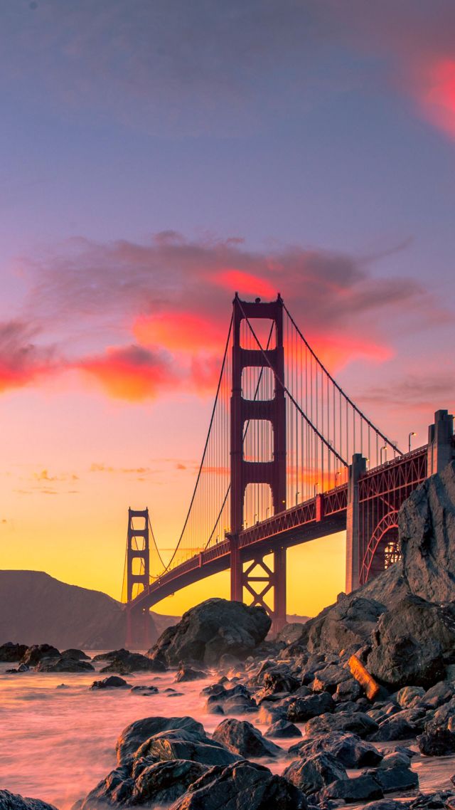Golden Gate Bridge, San Francisco, USA, autumn, 4K (vertical)