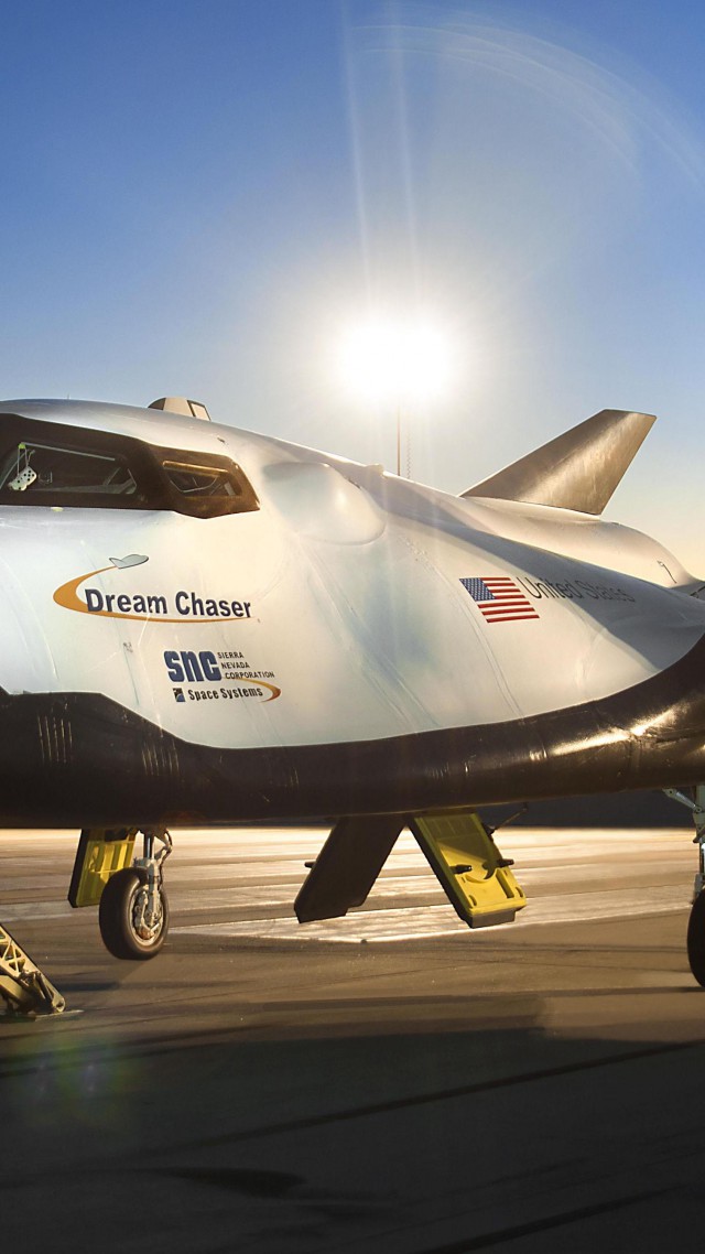 SpaceDev Dream Chaser, Space Transportation System, spaceship (vertical)