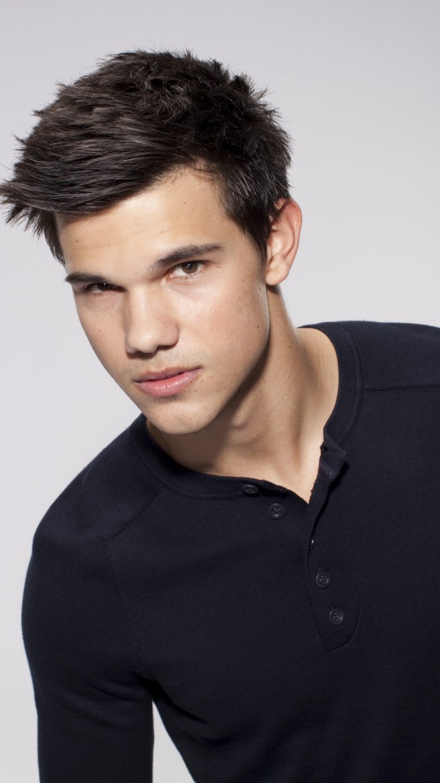 Taylor Lautner, Top Fashion Male Models, Most Popular Celebs in 2015, actor, model, Run the Tide 2015, The Twilight Saga (vertical)