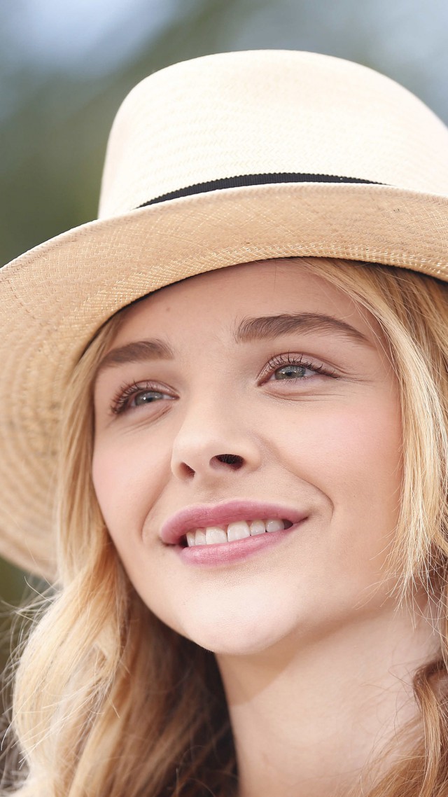 Chloe Moretz, actress, Most Popular Celebs in 2015, blonde, portrait (vertical)