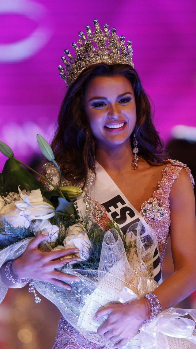 Wallpaper Clarissa Molina, Miss universe 2015, Miss Dominican Republic