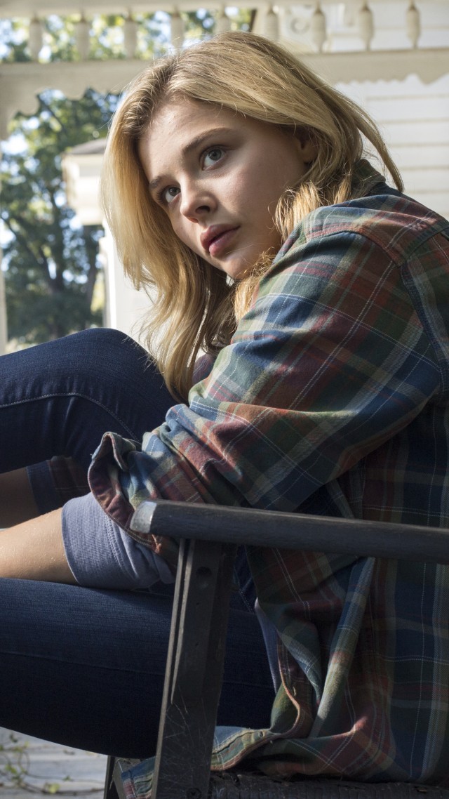 The 5th wave, Best movies, Chloe Moretz (vertical)