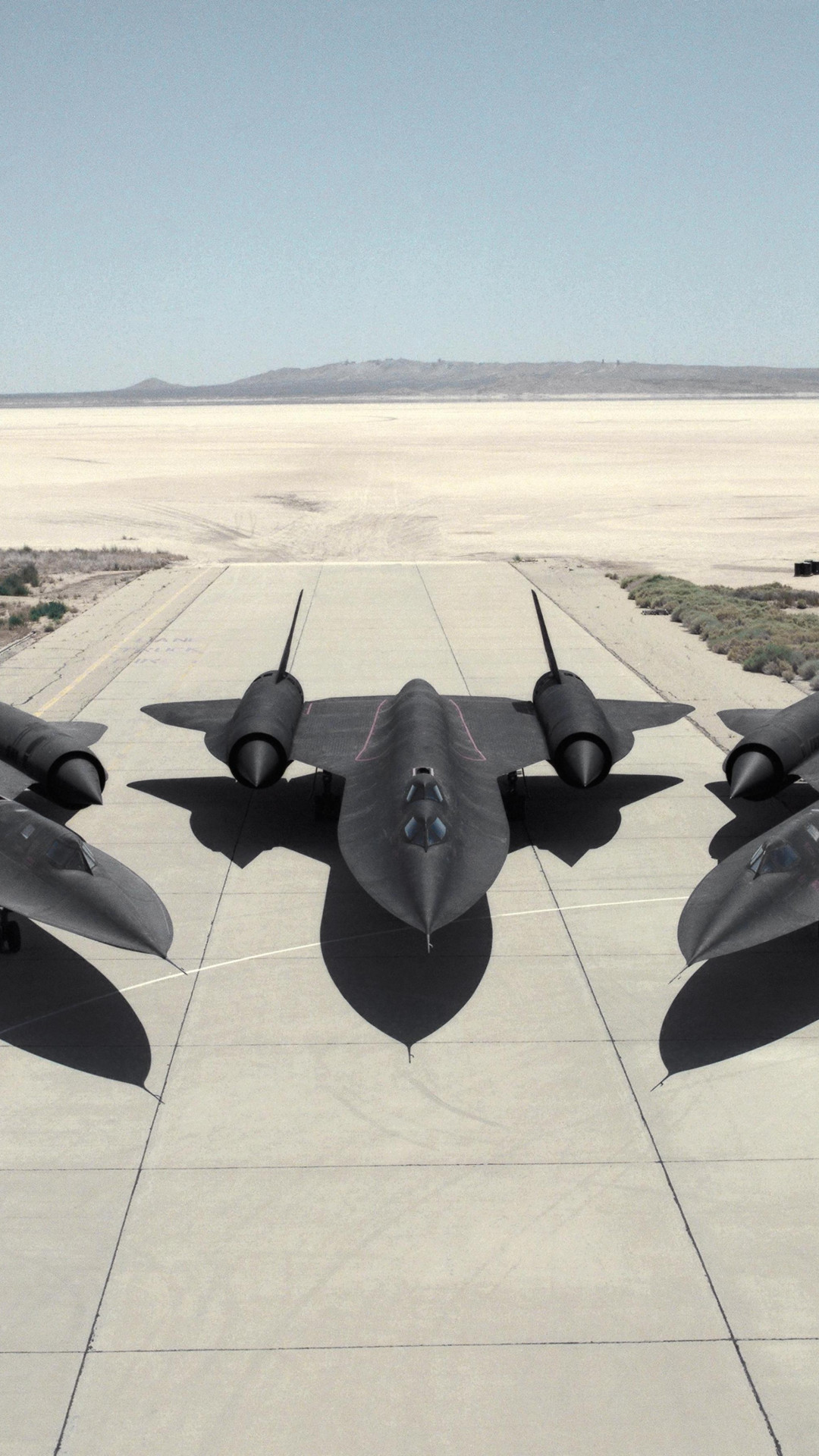 Wallpaper SR-71, Lockheed, Blackbird, jet, plane, aircraft, runway, U.S. Air Force ...
